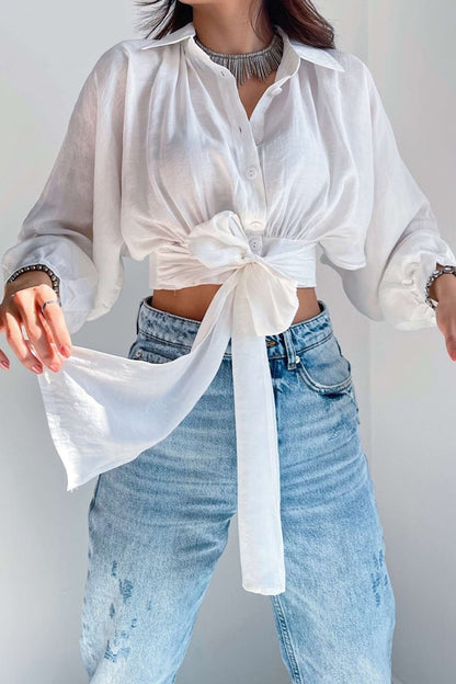 Sophisticated Blouse with a Clean Classic Look