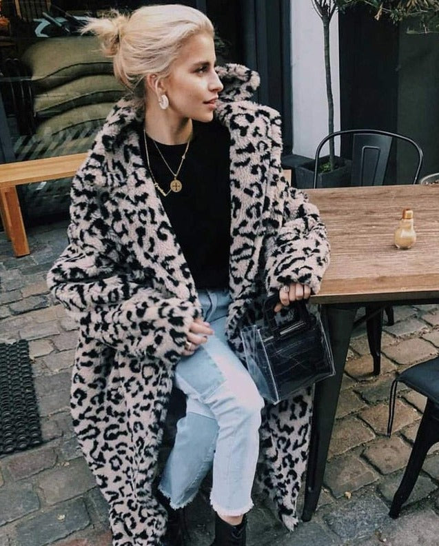 Classic Vintage Coat with a Flattering Fit