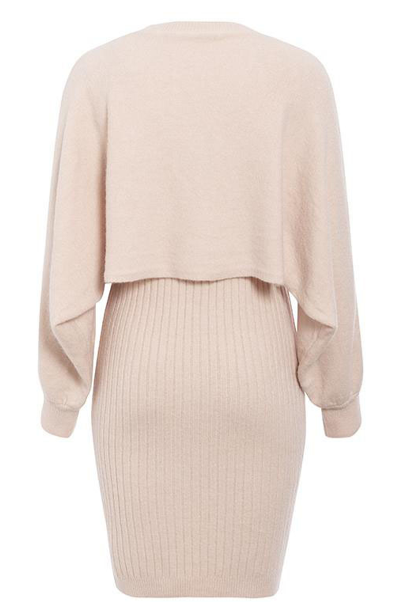 Gracefully Styled Garment for Any Occasion