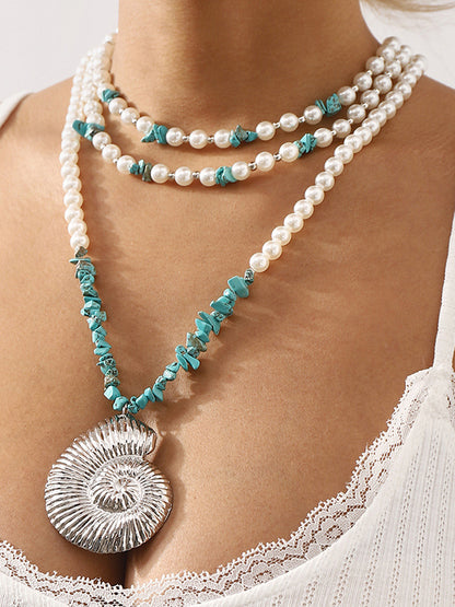 Effortlessly Elegant Garment with a Timeless Design