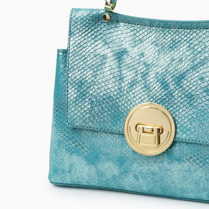 A Vintage Style Bag with Delicate Timeless Details