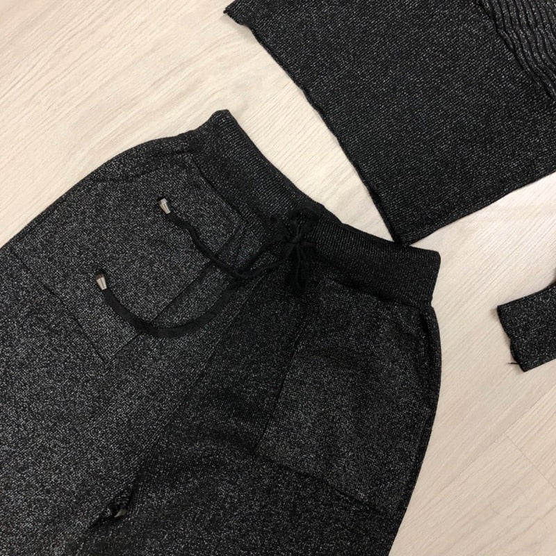 Classic Vintage Sweater with a Flattering Fit