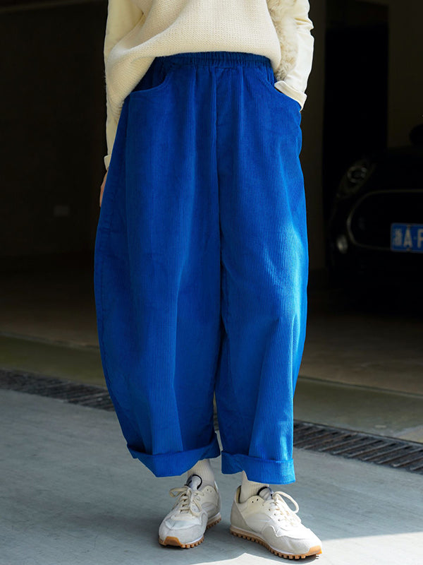 Effortlessly Elegant Pants with a Timeless Design