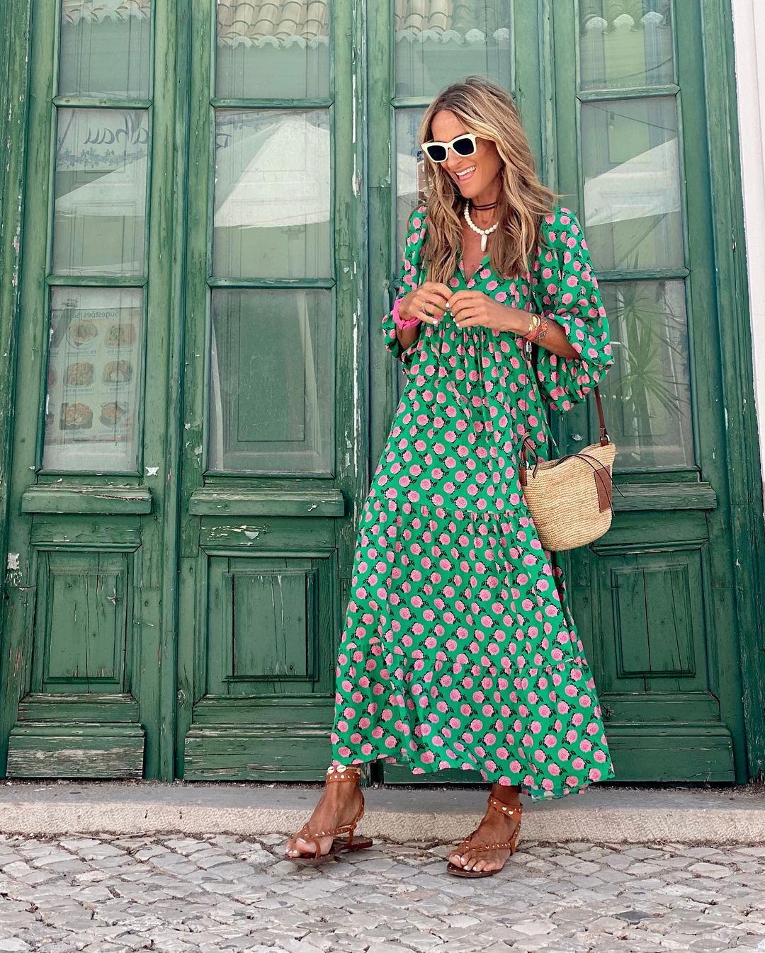 Classic Vintage Dress with a Flattering Fit