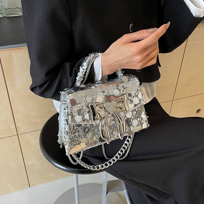Effortlessly Elegant Bag with a Timeless Design