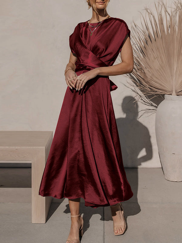 Effortlessly Elegant Dress with a Timeless Design