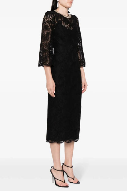 Sophisticated Dress with a Clean Classic Look
