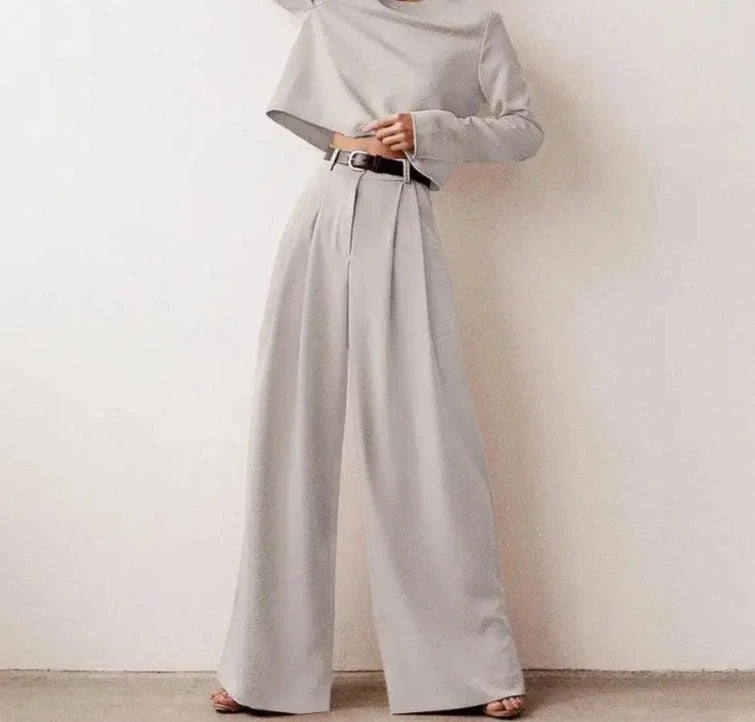 Sophisticated Garment with a Clean Classic Look