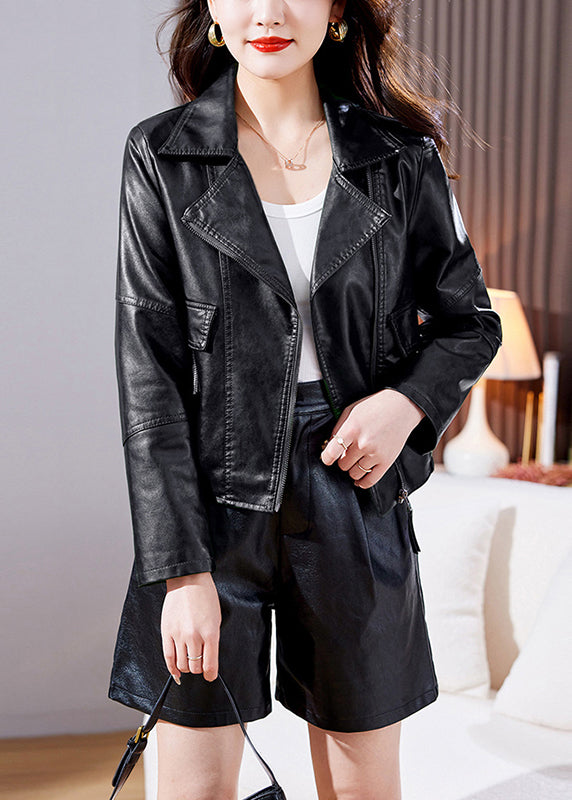 Effortlessly Elegant Jacket with a Timeless Design