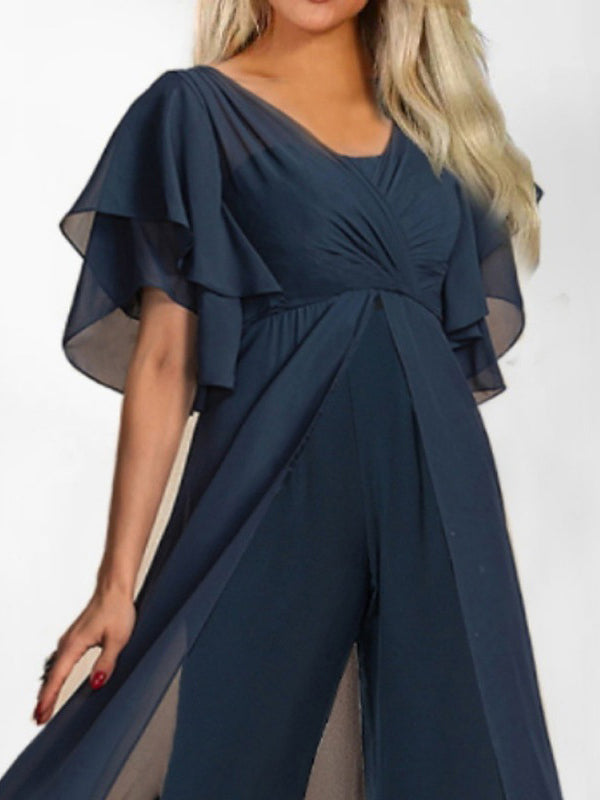Effortlessly Elegant Garment with a Timeless Design
