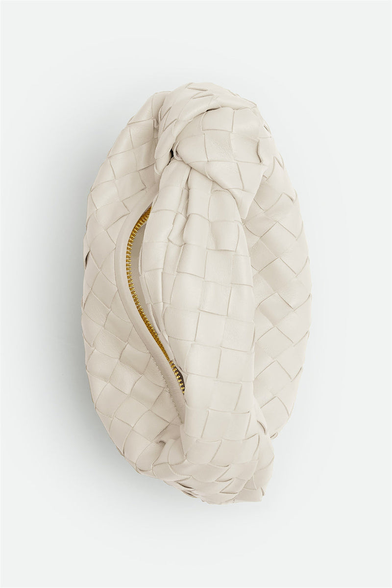 Effortlessly Elegant Bag with a Timeless Design