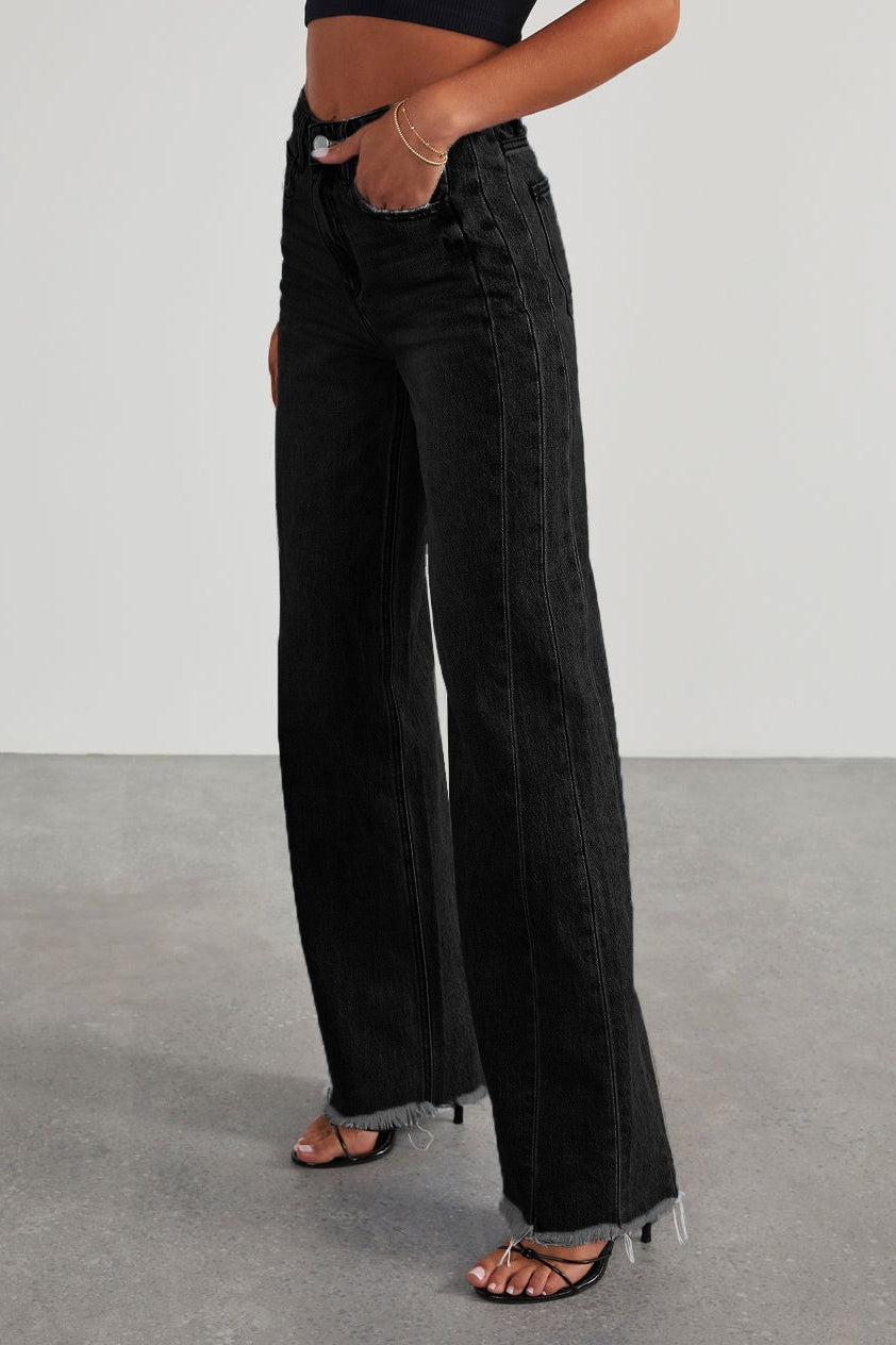 Effortlessly Elegant Garment with a Timeless Design