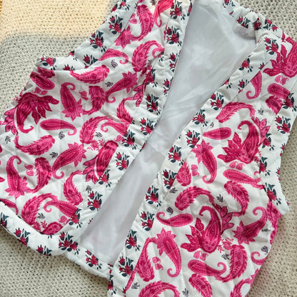 Effortlessly Elegant Garment with a Timeless Design