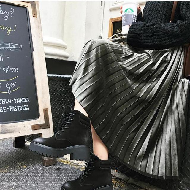 Gracefully Styled Garment for Any Occasion