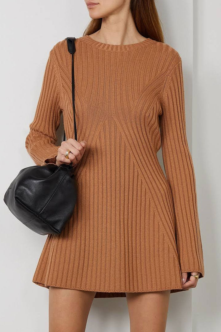 Classic Vintage Sweater with a Flattering Fit