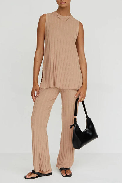 Classic Vintage Pants with a Flattering Fit