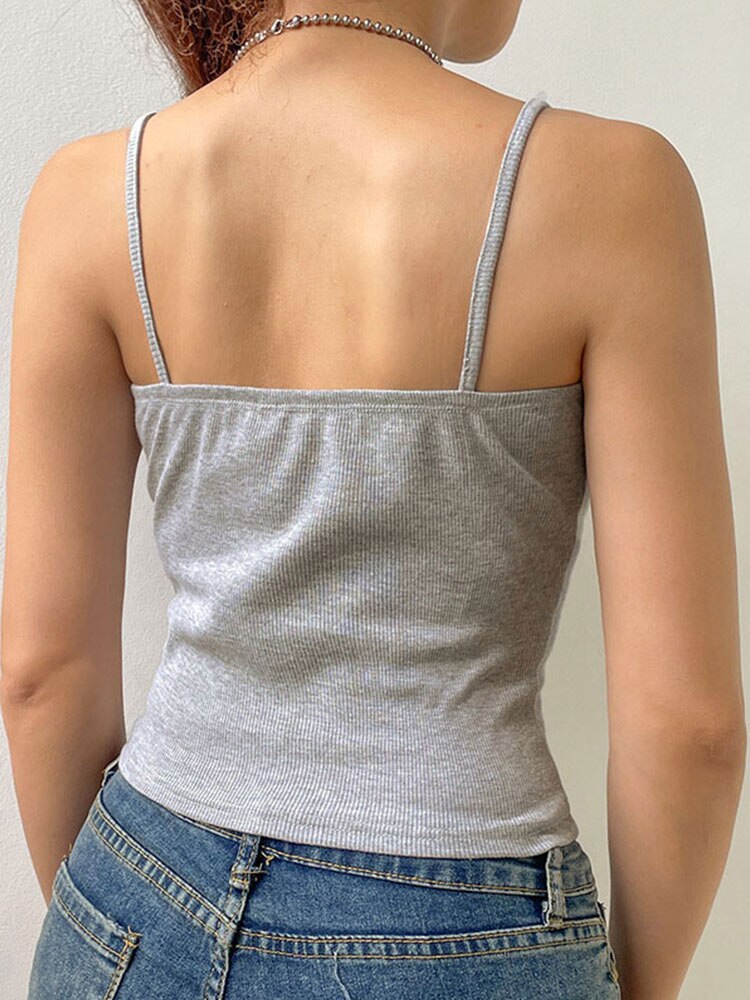 Well Tailored Top with a Graceful Silhouette