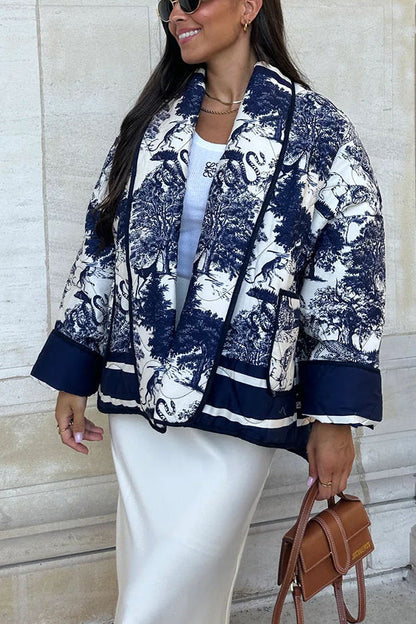 Effortlessly Elegant Jacket with a Timeless Design
