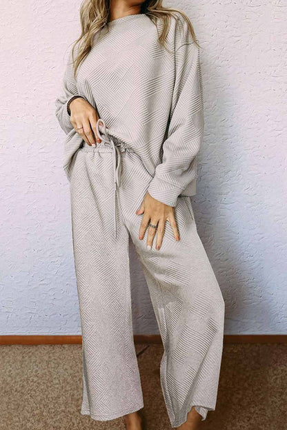 Effortlessly Elegant Garment with a Timeless Design