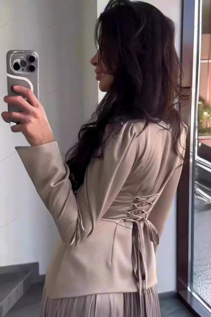 Beautifully Crafted Dress in a Classic Style