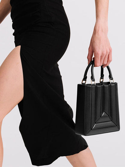 Beautifully Crafted Bag in a Classic Style