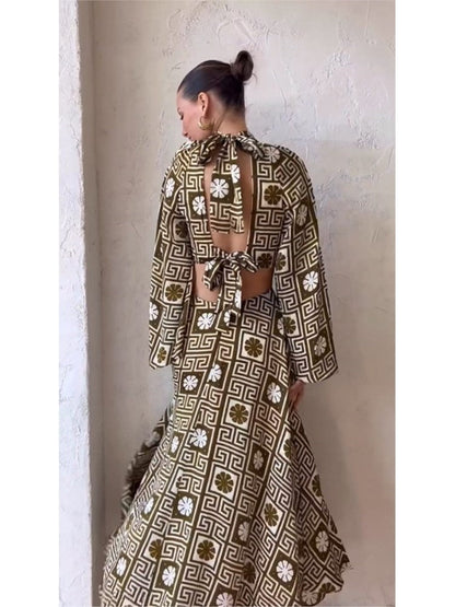 Beautifully Crafted Dress in a Classic Style