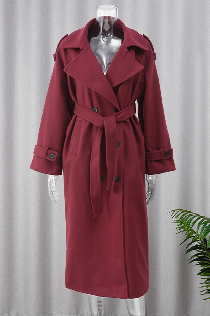 Sophisticated Garment with a Clean Classic Look