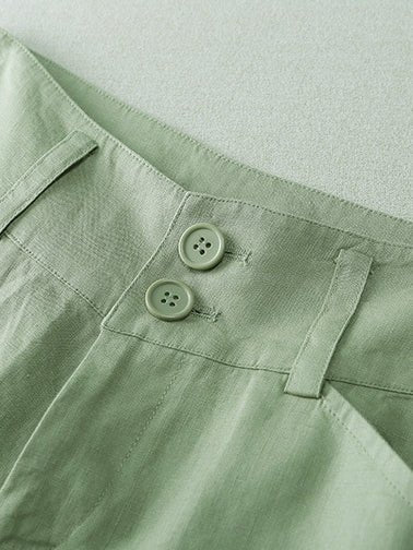 Well Tailored Pants with a Graceful Silhouette