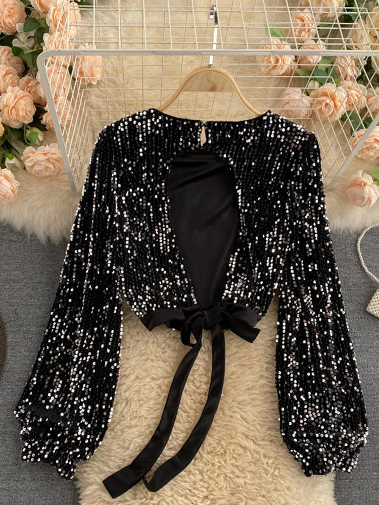 Classic Vintage & Enduringly Stylish Blouse