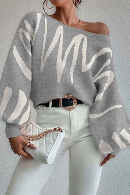 Well Tailored Sweater with a Graceful Silhouette