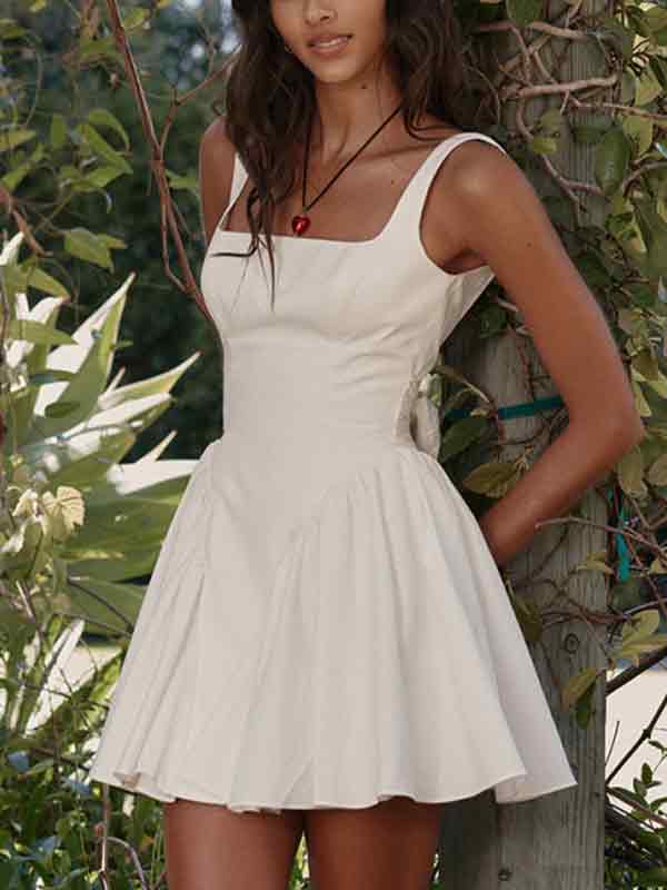 Sophisticated Dress with a Clean Classic Look