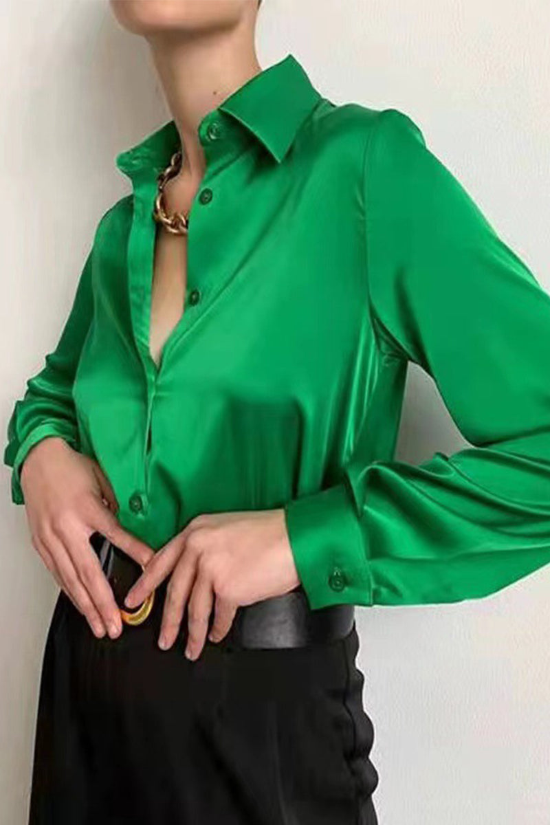 Beautifully Crafted Blouse in a Classic Style