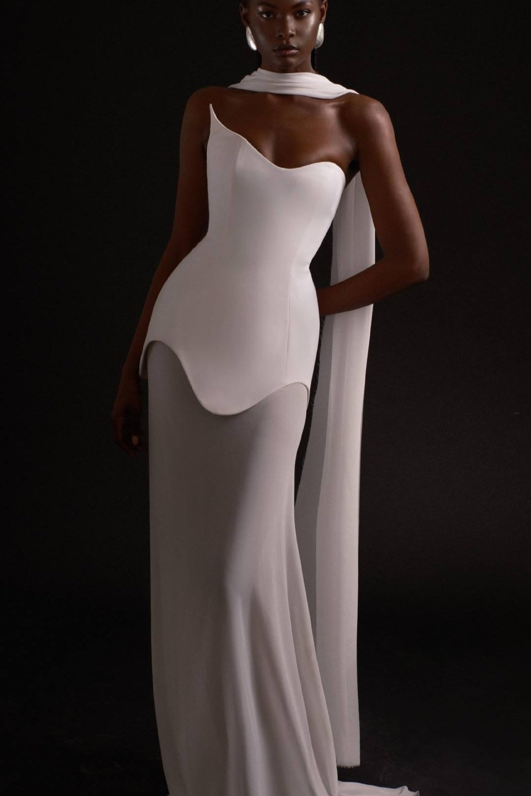 Gracefully Styled Dress for Any Occasion