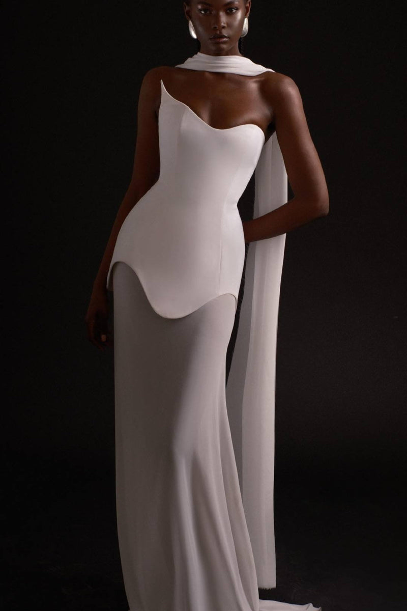 Gracefully Styled Dress for Any Occasion
