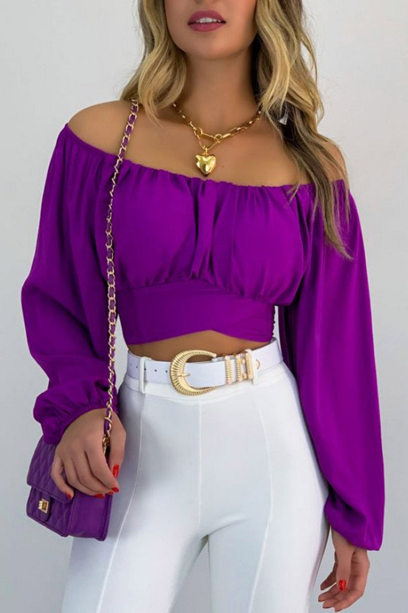 Well Tailored Top with a Graceful Silhouette