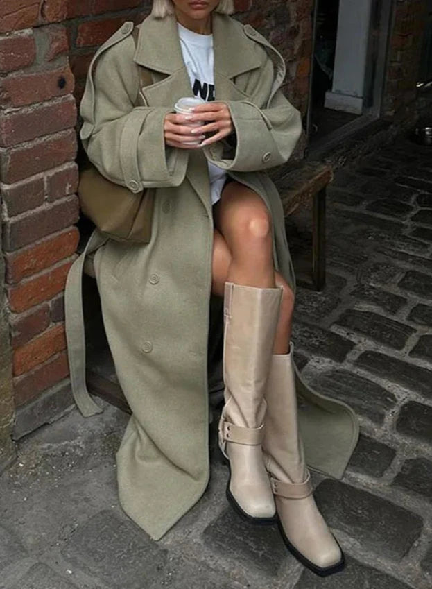 Gracefully Styled Coat for Any Occasion