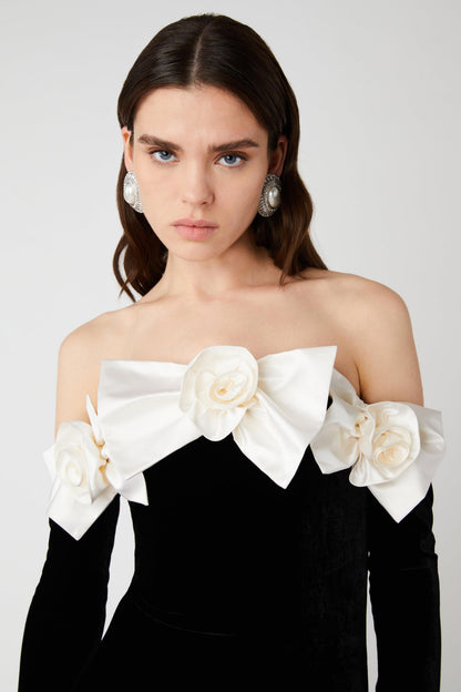 Gracefully Styled Dress for Any Occasion