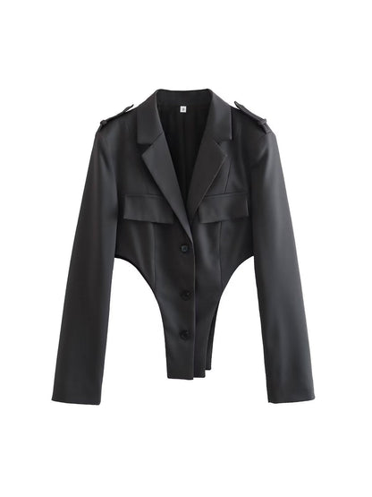 Well Tailored Pants with a Graceful Silhouette
