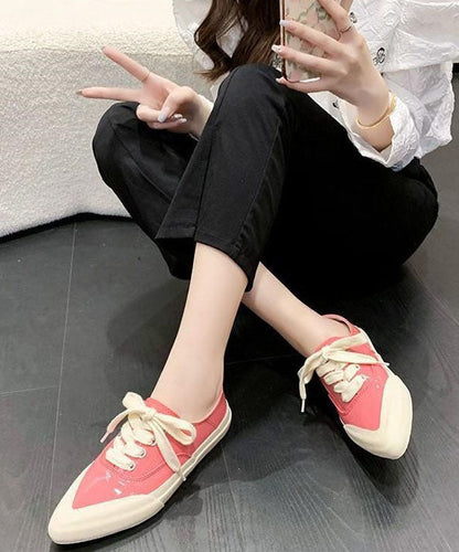 Well Tailored Shoes with a Graceful Silhouette