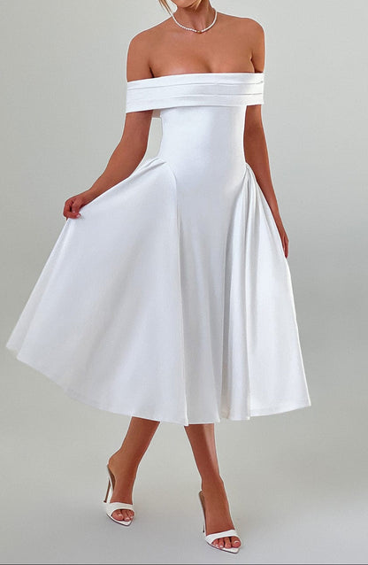 A Vintage Style Dress with Delicate Timeless Details