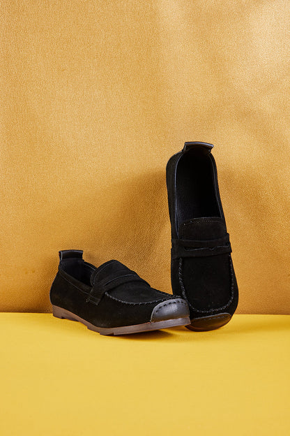 Gracefully Styled Garment for Any Occasion