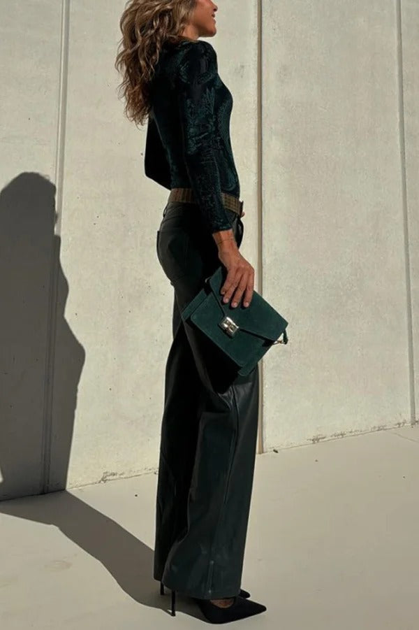 Elegantly Styled Pants for Everyday Wear