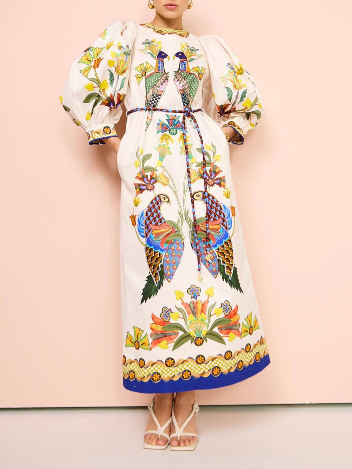 Beautifully Finished Dress in a Timeless Design