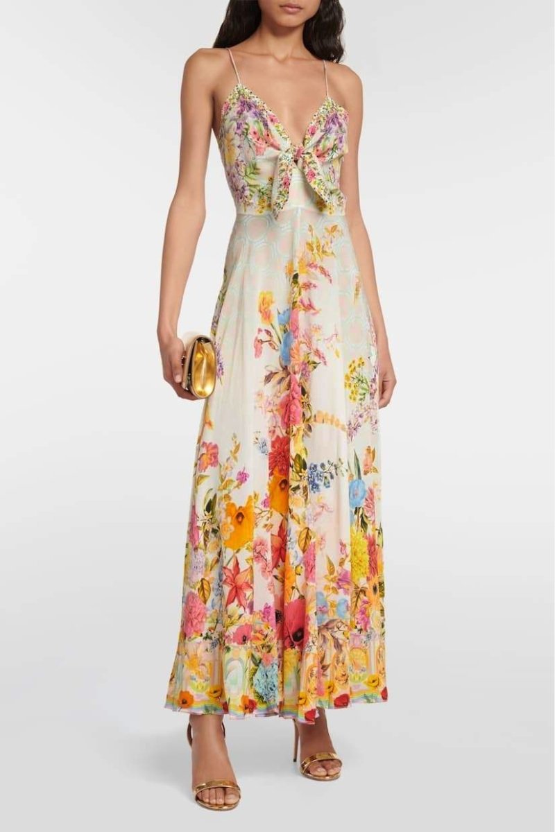 Classic Vintage & Enduringly Stylish Dress