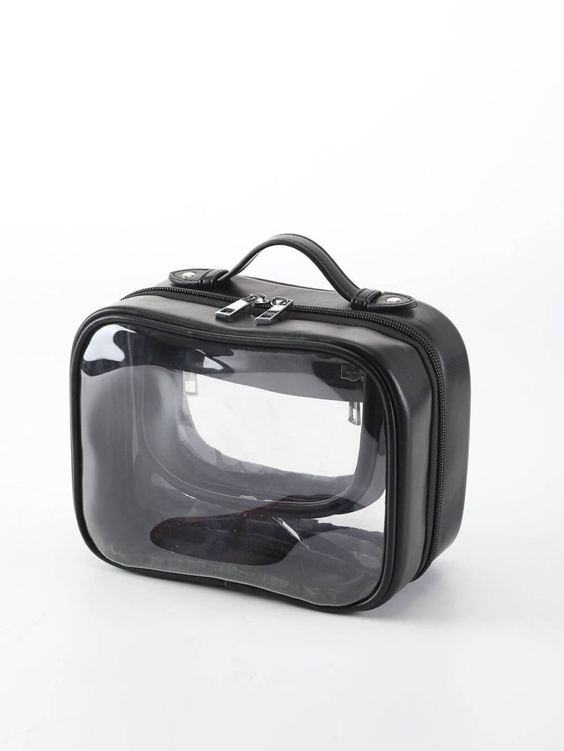 Well Tailored Bag with a Graceful Silhouette
