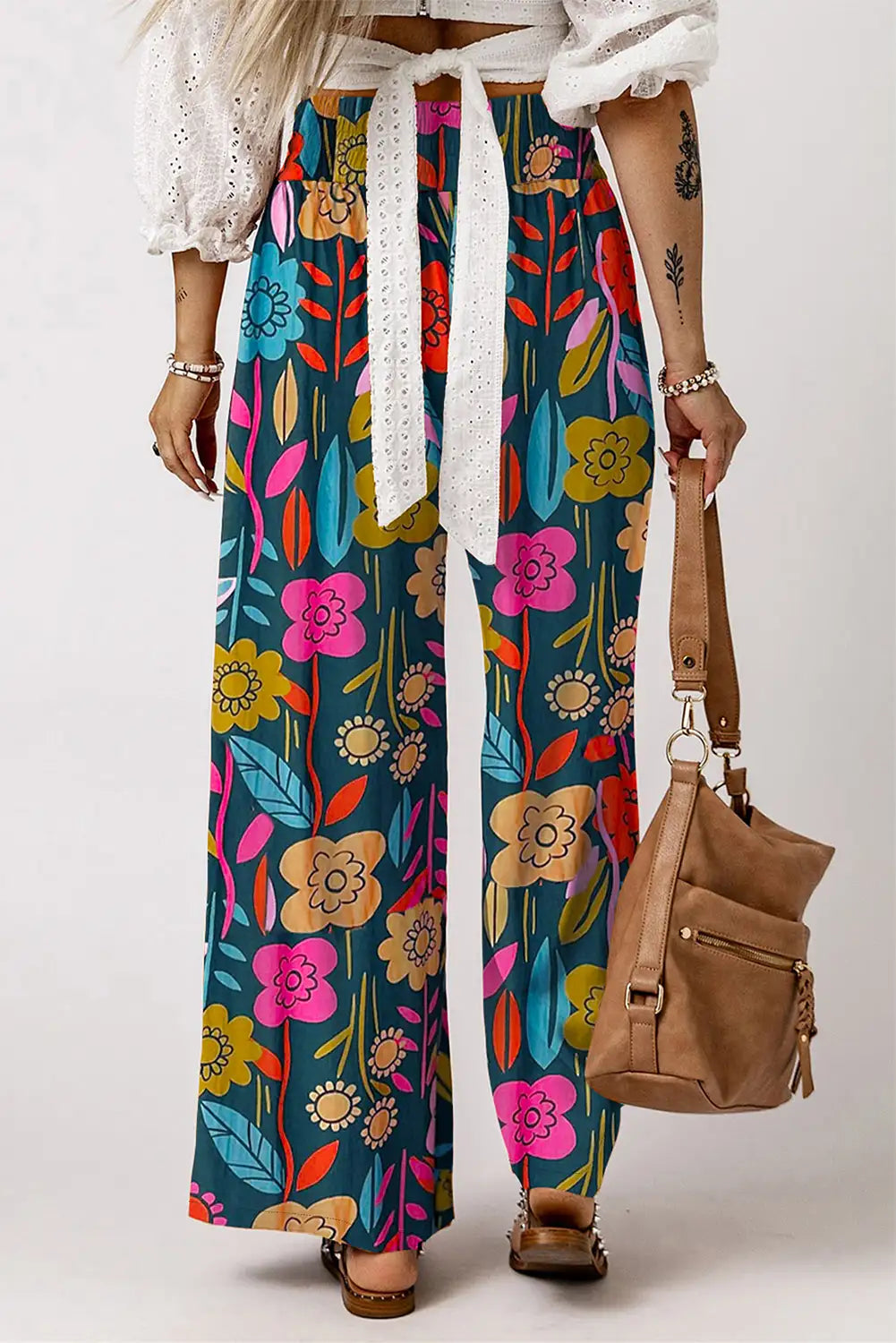 Classic Vintage Pants with a Flattering Fit