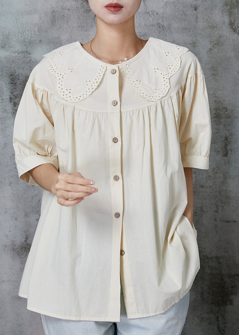 Classic Vintage Blouse with a Flattering Fit