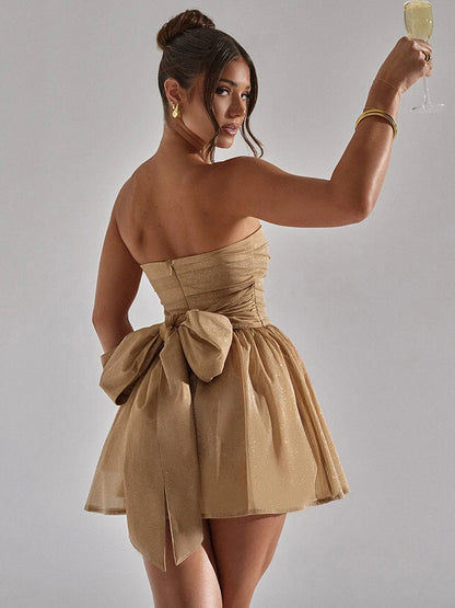 Effortlessly Elegant Dress with a Timeless Design