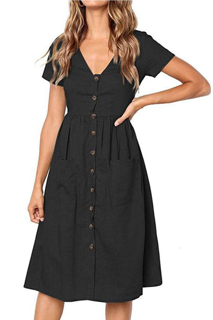 Effortlessly Elegant Dress with a Timeless Design