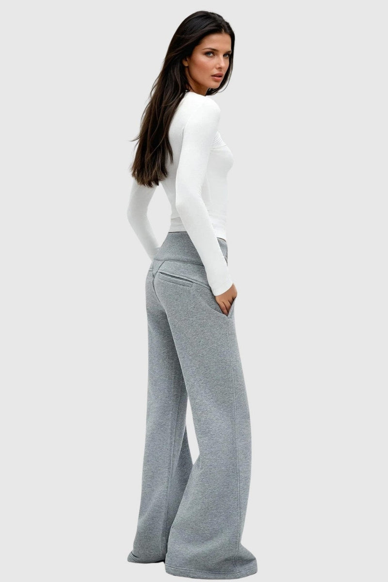 Classic Vintage Pants with a Flattering Fit